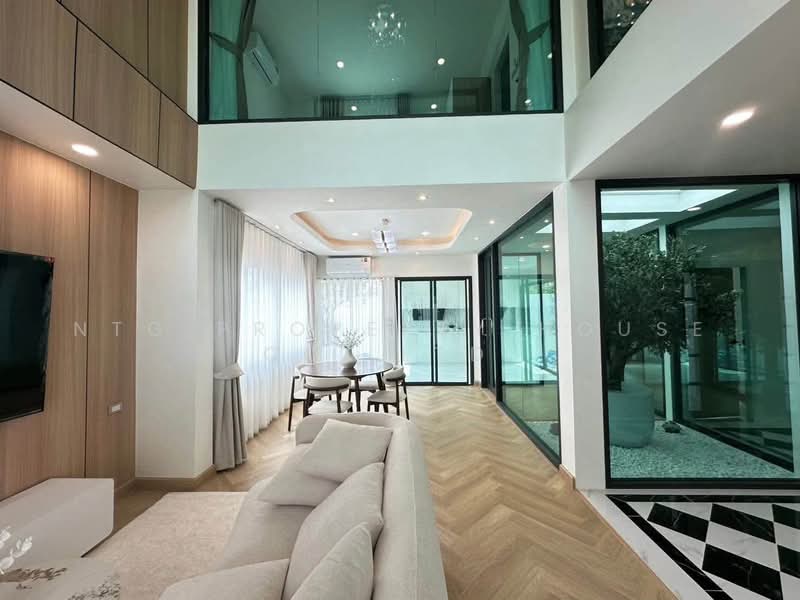 บ้านเดี่ยว รีโนเวทใหม่ ใจกลางเมือง แปลงมุม นวมินทร์ เลียบด่วน, Bangkok, นวมินทร์, Nuan Chan, Bueng Kum, Bangkok, 3 Bedrooms, 320 sqm, Single Detached House For Sale, by NTG Property House Co.,Ltd., 500498900 - DDproperty.com