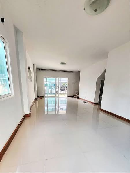 The Ricco Town Watcharapol, Bangkok, Ruammit Pattana, Khlong Tan Nuea, Tha Rang, Bang Khen, Bangkok, 3 Bedrooms, 170 sqm, Townhouse For Sale, by Thawatchai Methawongworakul, 500498912 - DDproperty.com