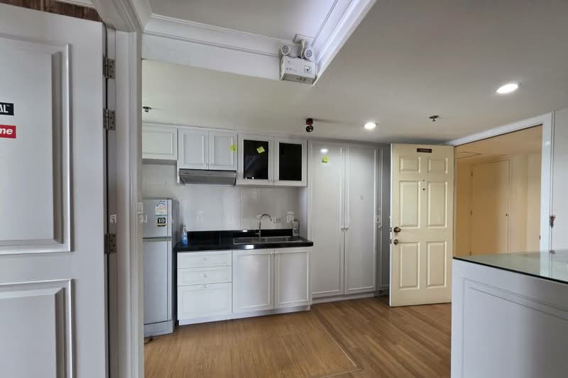 Lumpini Place Narathiwas-Chaopraya, Bangkok, 1298 Rama 3 Road, Chong Nonsi, Yan Nawa, Bangkok, 3 Bedrooms, 94 sqm, Condo For Sale, by สมเกียรติ แซ่ตั้ง, 500498917 - DDproperty.com