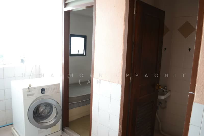 President Park Sukhumvit 24, Bangkok, 99 Sukhumvit 24 Alley, Khlongtoei Nua, Watthana, Bangkok, 3 Bedrooms, 223 sqm, Condo For Rent, by Juthabhorn Uppachit (Amy), 500498932 - DDproperty.com