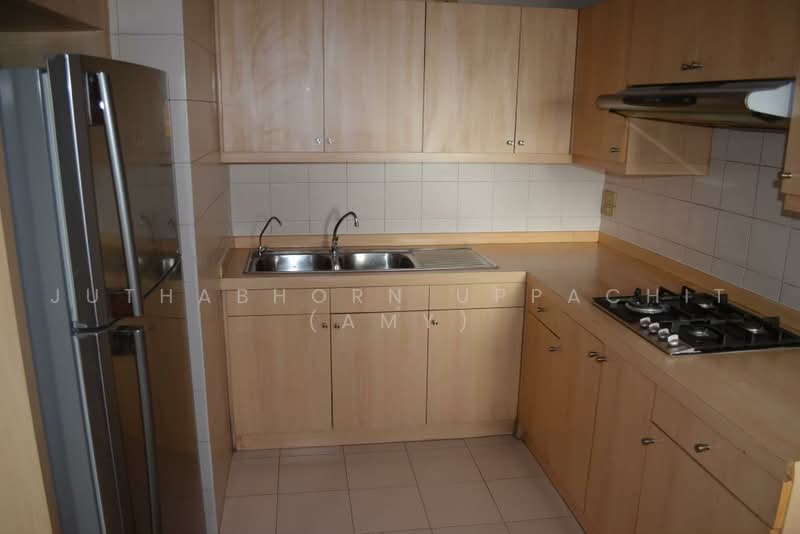 President Park Sukhumvit 24, Bangkok, 99 Sukhumvit 24 Alley, Khlongtoei Nua, Watthana, Bangkok, 3 Bedrooms, 223 sqm, Condo For Rent, by Juthabhorn Uppachit (Amy), 500498932 - DDproperty.com