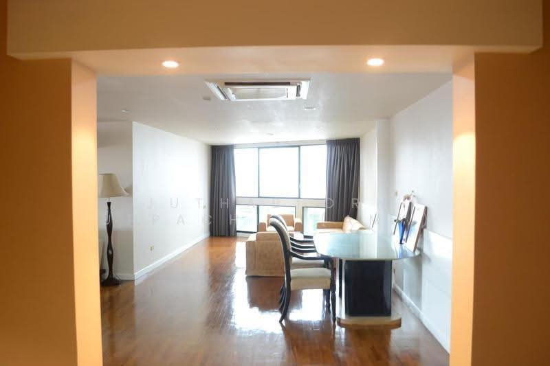 President Park Sukhumvit 24, Bangkok, 99 Sukhumvit 24 Alley, Khlongtoei Nua, Watthana, Bangkok, 3 Bedrooms, 223 sqm, Condo For Rent, by Juthabhorn Uppachit (Amy), 500498932 - DDproperty.com