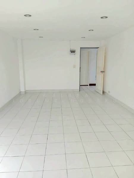 Thippharoek Condominium : ทิพย์ฤกษ์ คอนโดมิเนียม, กรุงเทพ, 978 ซอย บรมราชชนนี 12, บางบำหรุ, บางพลัด, กรุงเทพ, 53 ตร.ม., คอนโด ขาย, โดย Walapa Jidbumrungsakun, 500498954 - DDproperty.com