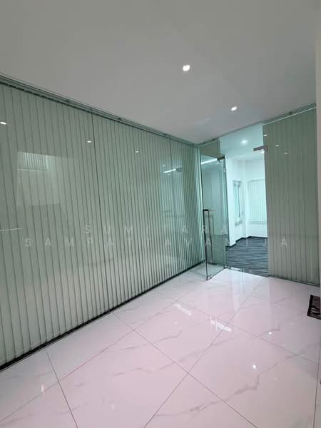 Home Office for Rent Rama 9, Bangkok, Wang Thonglang, Bangkok, 4 Bedrooms, 500 sqm, Townhouse For Rent, by Sumitara Sampattavanija, 500498969 - DDproperty.com