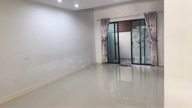 undefined, กรุงเทพ, ดอกไม้, ประเวศ, กรุงเทพ, 150 ตร.ม., ทาวน์เฮ้าส์ ขาย, โดย Walapa Jidbumrungsakun, 500498986 - DDproperty.com