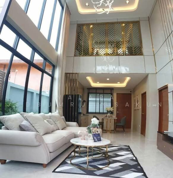 undefined, Bangkok, Lat Phrao, Bangkok, 4 Bedrooms, 300 sqm, Townhouse For Rent, by Walapa Jidbumrungsakun, 500499008 - DDproperty.com