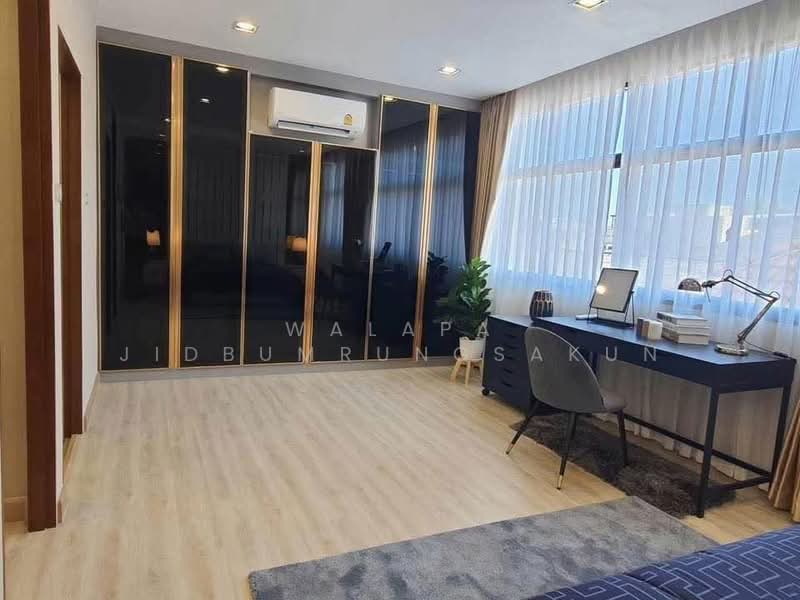 undefined, Bangkok, Lat Phrao, Bangkok, 4 Bedrooms, 300 sqm, Townhouse For Rent, by Walapa Jidbumrungsakun, 500499008 - DDproperty.com