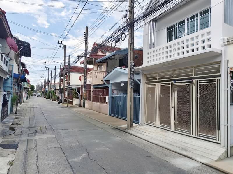 บ้านร่มไทร (Baan Romsai) ซอยคลองลำเจียก10, กรุงเทพ, ถนนเกษตร-นวมินทร์, นวลจันทร์, บึงกุ่ม, กรุงเทพ, 90 ตร.ม., ทาวน์เฮ้าส์ ขาย, โดย คุณ ปั่น อินทะอุ่นวงศ์ (ปั่น), 500499022 - DDproperty.com