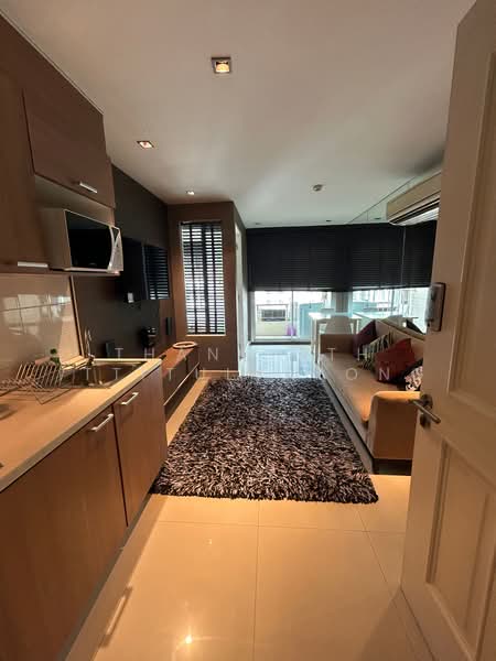 The Clover Thonglor Residence, Bangkok, Soi Sukhumvit 55, Khlong Tan Nua, Watthana, Bangkok, 1 Bedroom, 36 sqm, Condo For Rent, by Thananith Ittitulyapong, 500499025 - DDproperty.com