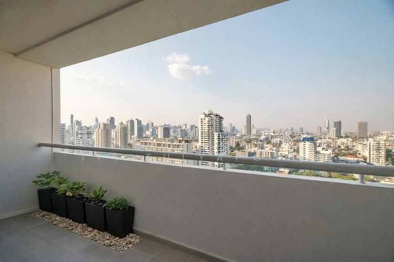 The Waterford Park, Bangkok, Soi Sukhumvit 53, Khlong Tan Nua, Watthana, Bangkok, 3 Bedrooms, 203 sqm, Condo For Sale, by Thananith Ittitulyapong, 500499032 - DDproperty.com
