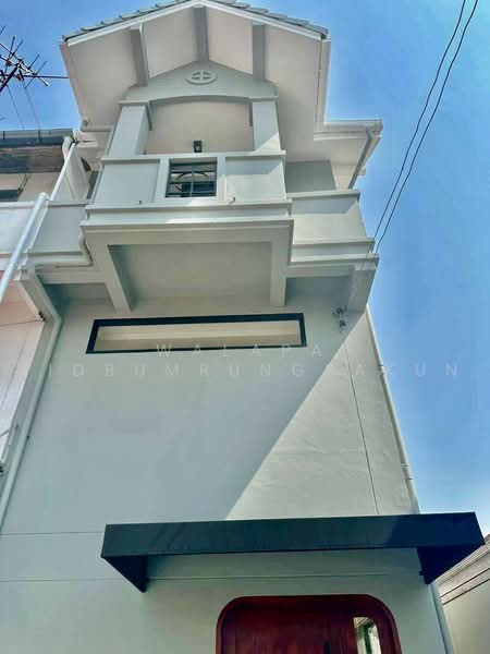 undefined, Bangkok, Lat Phrao, Bangkok, 3 Bedrooms, 200 sqm, Townhouse For Sale, by Walapa Jidbumrungsakun, 500499038 - DDproperty.com