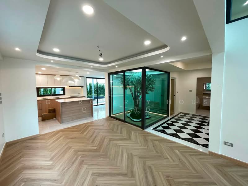 บ้านเดี่ยวรีโนเวทใหม่ ย่านลาดพร้าว โชคชัยสี่, Bangkok, Lat Phrao, Bangkok, 4 Bedrooms, 320 sqm, Single Detached House For Sale, by NTG Property House Co.,Ltd., 500499045 - DDproperty.com