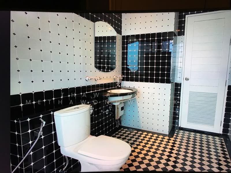 Watermark Chaophraya, Bangkok, Soi Charoennakorn 39-41, Charoennakorn Road, Bang Lam Phu Lang, Khlong San, Bangkok, 3 Bedrooms, 167 sqm, Condo For Sale, by Thawatchai Methawongworakul, 500499059 - DDproperty.com