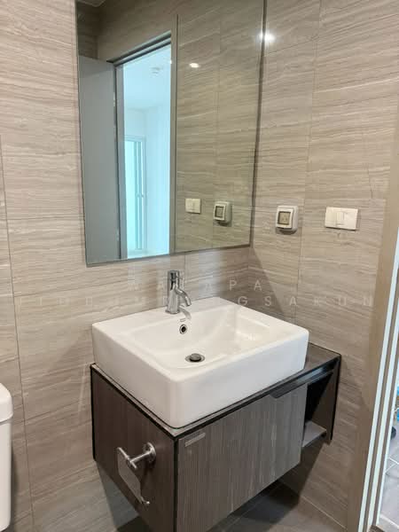 The Parkland Charan-Pinklao, Bangkok, 42 Charasanitwong, Bang Phlat, Bangkok, 1 Bedroom, 35 sqm, Condo For Sale, by Walapa Jidbumrungsakun, 500499080 - DDproperty.com