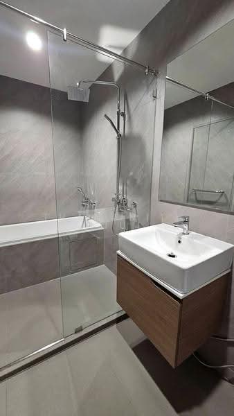 IDEO Sukhumvit Rama 4, Bangkok, Soi Sukhumvit 44, Sukhumvit Road, Phra Kanong, Khlong Toei, Bangkok, 2 Bedrooms, 60 sqm, Condo For Rent, by Thananith Ittitulyapong, 500499083 - DDproperty.com