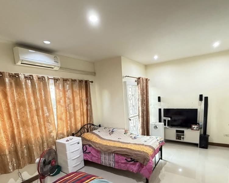 4-BR Townhouse, Bangkok, Nuan Chan, Bueng Kum, Bangkok, 4 Bedrooms, 445 sqm, Townhouse For Sale, by Walapa Jidbumrungsakun, 500499091 - DDproperty.com