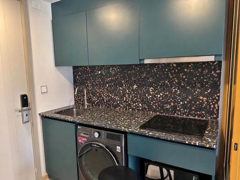 The Base Sukhumvit 50, Bangkok, Soi Roem Charoen 1, Sukhumvit 50 Road, Phra Kanong, Khlong Toei, Bangkok, 1 Bedroom, 32 sqm, Condo For Sale, by Thananith Ittitulyapong, 500499099 - DDproperty.com