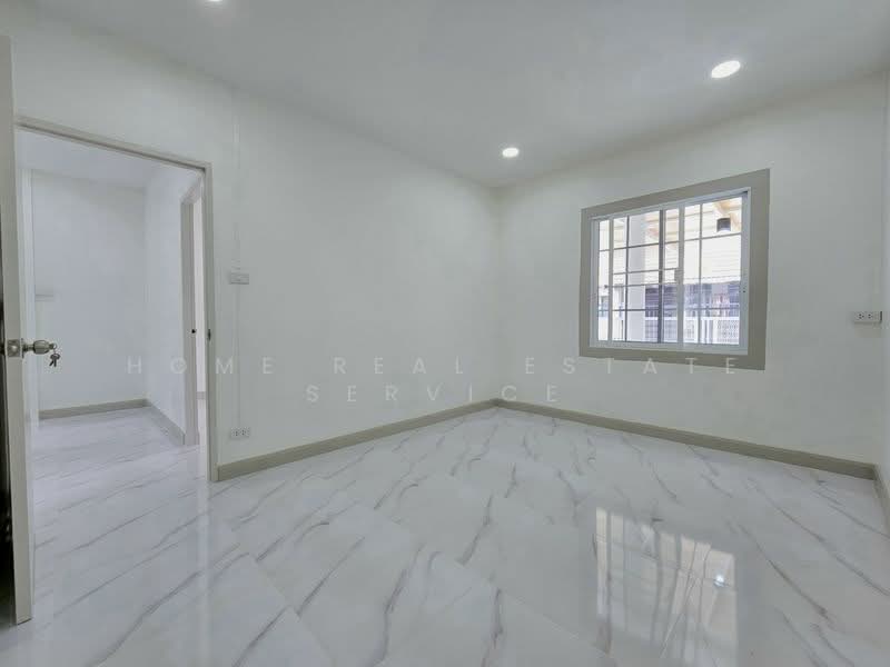 Baan Buathong 4, Nonthaburi, Ban Kluay-Sai Noi Road, Phimonrat, Bang Bua Thong, Nonthaburi, 4 Bedrooms, 140 sqm, Townhouse For Sale, by HOME Real Estate Service, 500499125 - DDproperty.com