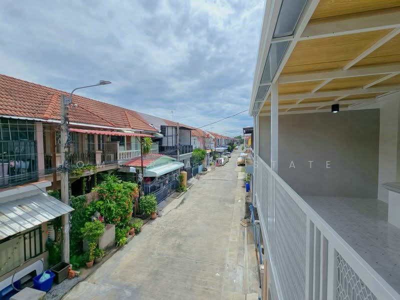 Baan Buathong 4, Nonthaburi, Ban Kluay-Sai Noi Road, Phimonrat, Bang Bua Thong, Nonthaburi, 4 Bedrooms, 140 sqm, Townhouse For Sale, by HOME Real Estate Service, 500499125 - DDproperty.com