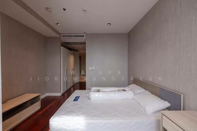 Athenee Residence, Bangkok, 65 Witthayu Road, Lumphini, Pathum Wan, Bangkok, 4 Bedrooms, 215 sqm, Condo For Rent, by Walapa Jidbumrungsakun, 500499130 - DDproperty.com
