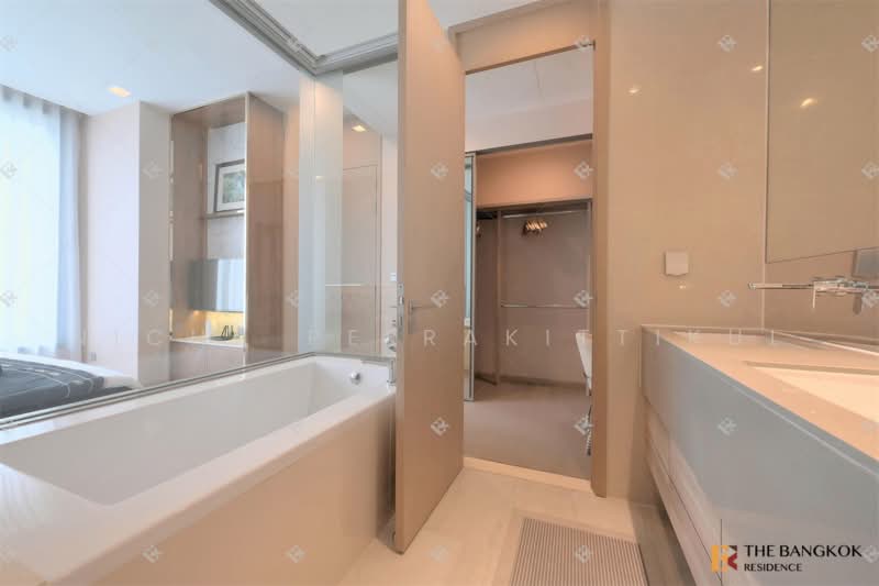 The Esse Asoke, Bangkok, 333 Soi Sukhumvit 21, Sukhumvit Road, Khlongtoei Nua, Watthana, Bangkok, 2 Bedrooms, 75 sqm, Condo For Rent, by Nicha Peerakittikul, 500499226 - DDproperty.com