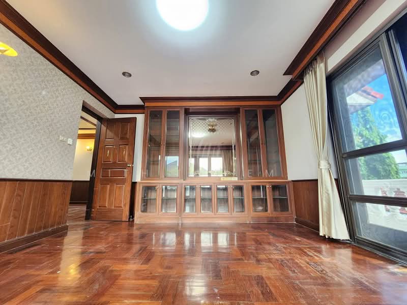 Flower Lee Garden, Bangkok, Nong Bon, Prawet, Bangkok, 4 Bedrooms, 450 sqm, Single Detached House For Sale, by Smith Totiemsri, 500499233 - DDproperty.com
