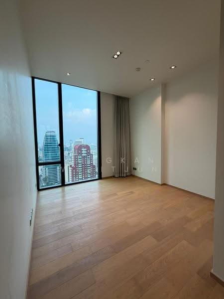 28 Chidlom, Bangkok, 28 Chit Lom Alley, Lumphini, Pathum Wan, Bangkok, 2 Bedrooms, 74 sqm, Condo For Sale, by Rungkan Wijitjun, 500499273 - DDproperty.com