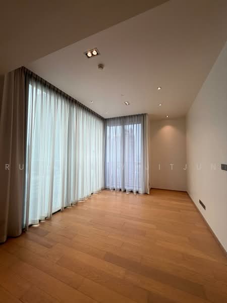 28 Chidlom, Bangkok, 28 Chit Lom Alley, Lumphini, Pathum Wan, Bangkok, 2 Bedrooms, 74 sqm, Condo For Sale, by Rungkan Wijitjun, 500499273 - DDproperty.com