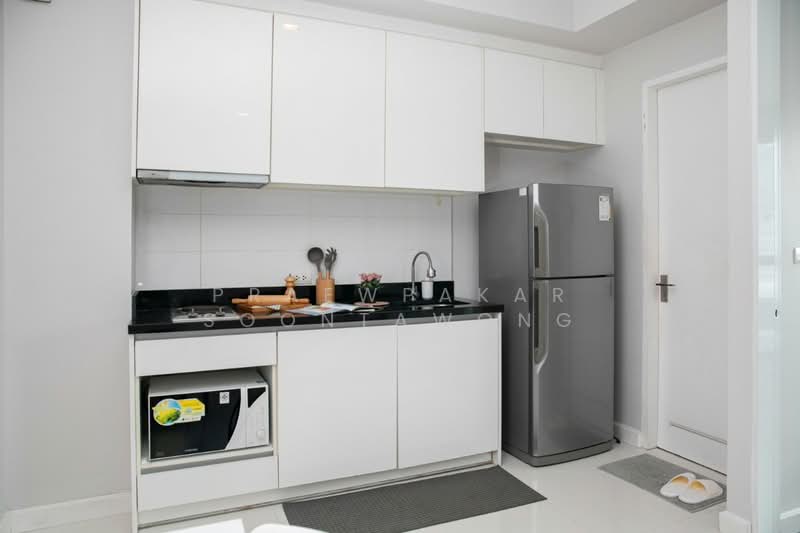 The Bloom Sukhumvit 71, Bangkok, Soi Sukhumvit 71, Phra Kanong Nua, Watthana, Bangkok, 1 Bedroom, 34 sqm, Condo For Rent, by Praewpakar Soontawong, 500499347 - DDproperty.com