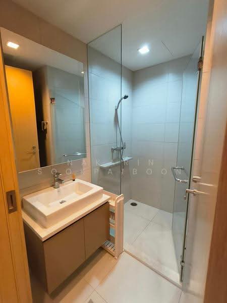 Siri At Sukhumvit, Bangkok, 902 Sukhumvit Road, Phra Kanong, Khlong Toei, Bangkok, 2 Bedrooms, 74 sqm, Condo For Rent, by Nakarin Sookpaiboon, 500499354 - DDproperty.com