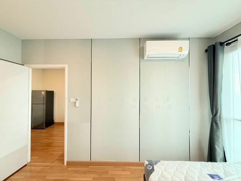 Lumpini Place Ratchada-Sathu, Bangkok, 501 3 Sathu Pradit 27 Alley, Chong Nonsi, Yan Nawa, Bangkok, 1 Bedroom, 29 sqm, Condo For Rent, by Praewpakar Soontawong, 500499368 - DDproperty.com
