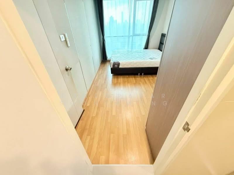 Lumpini Place Ratchada-Sathu, Bangkok, 501 3 Sathu Pradit 27 Alley, Chong Nonsi, Yan Nawa, Bangkok, 1 Bedroom, 29 sqm, Condo For Rent, by Praewpakar Soontawong, 500499368 - DDproperty.com