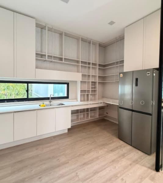 VIVE Krungthep Kreetha, Bangkok, Krungthep Kreetha Road, Saphan Sung, Bangkok, 4 Bedrooms, 421 sqm, Single Detached House For Rent, by Aphisit Khotudon, 500499397 - DDproperty.com