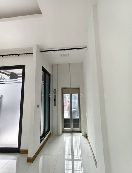 JW Urban Home Office, Bangkok, Jw Urban Home Office 555/18, Don Mueang, Don Mueang, Bangkok, 3 Bedrooms, 240 sqm, Single Detached House For Rent, by Connex Property, 500499399 - DDproperty.com