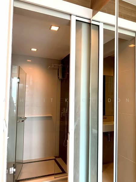 Rhythm Sathorn, Bangkok, 141 Soi Sathorn 21, Yan Nawa, Sathon, Bangkok, 1 Bedroom, 35 sqm, Condo For Rent, by Aphisit Khotudon, 500499410 - DDproperty.com