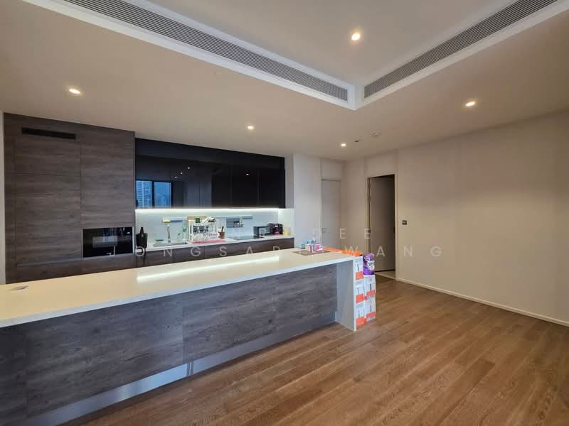 Muniq Langsuan, Bangkok, Soi Tonson, Lumphini, Pathum Wan, Bangkok, 3 Bedrooms, 173 sqm, Condo For Rent, by Yenrudee Jongsaritwang, 500499475 - DDproperty.com