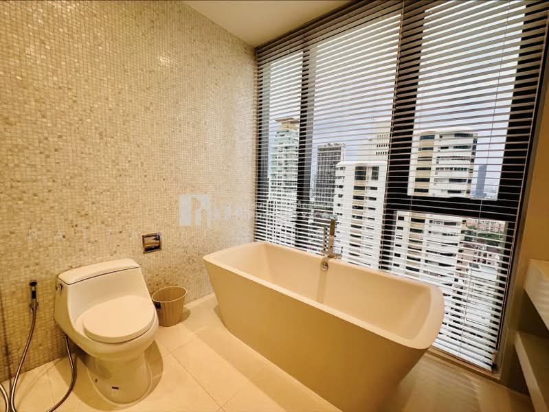 Vittorio 39, Bangkok, 8 Sukhumvit, Khlong Tan Nua, Watthana, Bangkok, 2 Bedrooms, 142 sqm, Condo For Rent, by Nattakit Sripanyawit, 500499487 - DDproperty.com