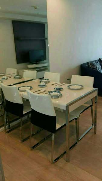 15 Sukhumvit Residences, Bangkok, Soi Sukhumvit 15, Khlongtoei Nua, Watthana, Bangkok, 1 Bedroom, 59 sqm, Condo For Rent, by Juthabhorn Uppachit (Amy), 500499498 - DDproperty.com