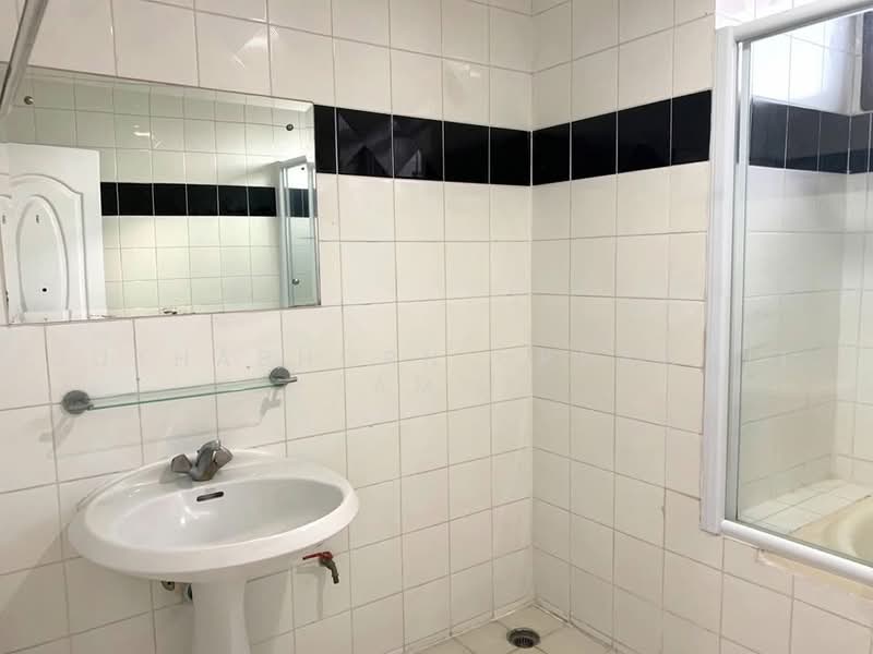 The Waterford Park, Bangkok, Soi Sukhumvit 53, Khlong Tan Nua, Watthana, Bangkok, 3 Bedrooms, 177 sqm, Condo For Rent, by Juthabhorn Uppachit (Amy), 500499513 - DDproperty.com