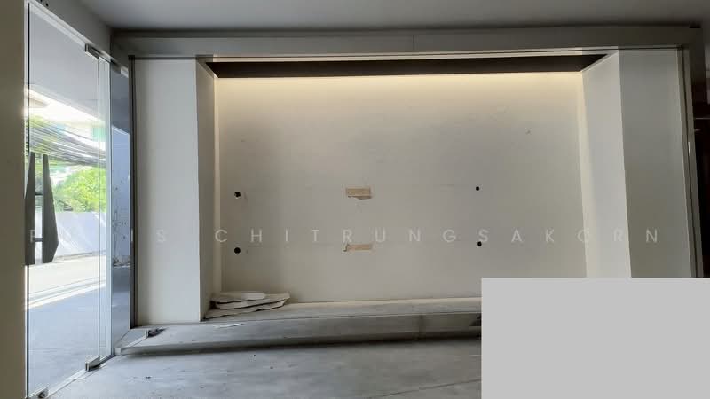 2-Storey Commercial Space for Rent – Thonglor | Sukhumvit, Bangkok, Khlong Tan Nua, Watthana, Bangkok, , 232 sqm, Business For Rent, by Pudis Chitrungsakorn, 500499638 - DDproperty.com