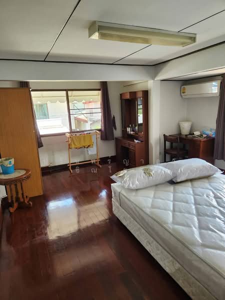 House Mengjai – Huai Khwang Pracha Rat Bamphen 24, Bangkok, ซอย ประชาราษฎร์บำเพ็ญ 24, Samsen Nok, Huai Khwang, Bangkok, 5 Bedrooms, 200 sqm, Single Detached House For Rent, by ปรินทร์ญาดา ชิณโชติ, 500499690 - DDproperty.com