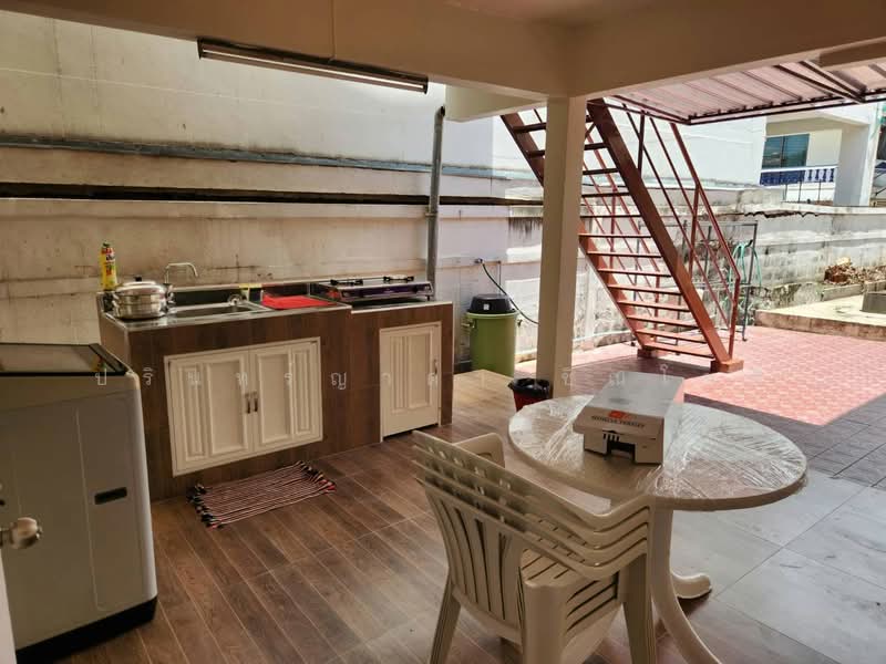 House Mengjai – Huai Khwang Pracha Rat Bamphen 24, Bangkok, ซอย ประชาราษฎร์บำเพ็ญ 24, Samsen Nok, Huai Khwang, Bangkok, 5 Bedrooms, 200 sqm, Single Detached House For Rent, by ปรินทร์ญาดา ชิณโชติ, 500499690 - DDproperty.com