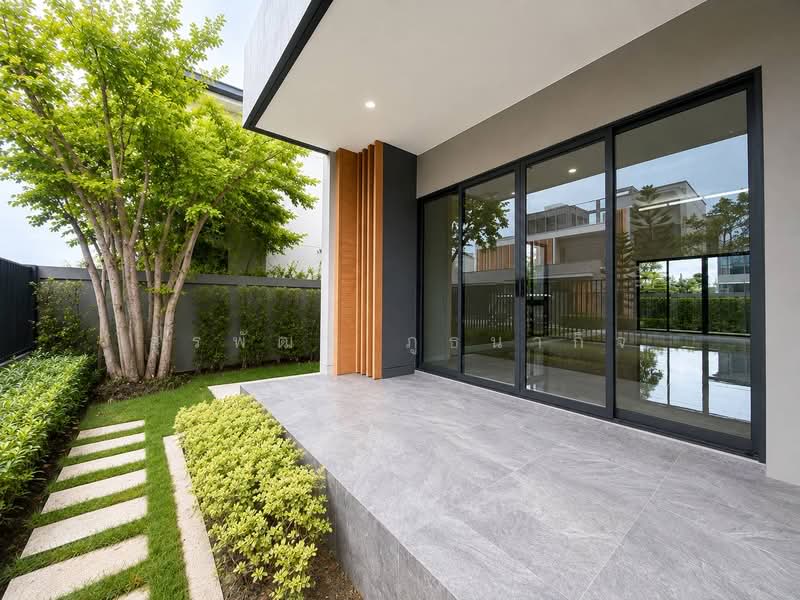 Lake Legend Bangna-Suvarnabhumi, Samut Prakan, Soi King Kaew 37, Rachathewa, Bang Plee, Samut Prakan, 4 Bedrooms, 489 sqm, Single Detached House For Sale, by สุรพัฒน์ ภูธนากิจ, 500499702 - DDproperty.com