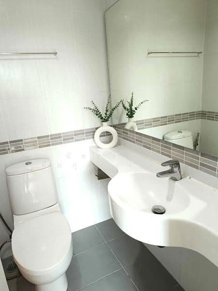 Lumpini Place Srinakarin-Huamak Station, Bangkok, Srinakarin Road, Suan Luang, Bangkok, 1 Bedroom, 26 sqm, Condo For Rent, by Nattayaporn Peumkul (Benz), 500499708 - DDproperty.com