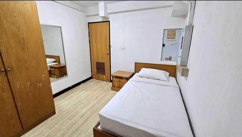 Centre Point Residence Phromphong, Bangkok, Soi Sukhumvit 39, Khlong Tan Nua, Watthana, Bangkok, 4 Bedrooms, 325 sqm, Condo For Rent, by The Elite Homes (Thailand) Co., Ltd., 500499740 - DDproperty.com