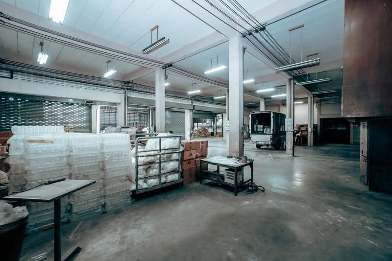 โรงงานและโกดัง2 ชั้น ถนนพุทธมณฑลสายสาม, Bangkok, Khlong Khwang, Phasi Charoen, Bangkok, , 1,600 sqm, Warehouse/Factory For Sale, by Chanuthsinin Pothichaya, 500499777 - DDproperty.com
