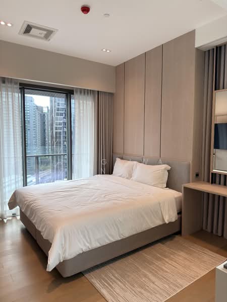 The Strand Thonglor, Bangkok, 36 Soi Sukhumvit 55, Khlong Tan Nua, Watthana, Bangkok, 2 Bedrooms, 108 sqm, Condo For Rent, by Rungtiwa Chinchai, 500499829 - DDproperty.com