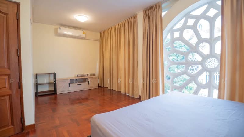 4-Storey Townhome for Rent – Ekkamai, Sukhumvit, Bangkok, Khlong Tan Nua, Watthana, Bangkok, 5 Bedrooms, 350 sqm, Townhouse For Rent, by Pudis Chitrungsakorn, 500499833 - DDproperty.com