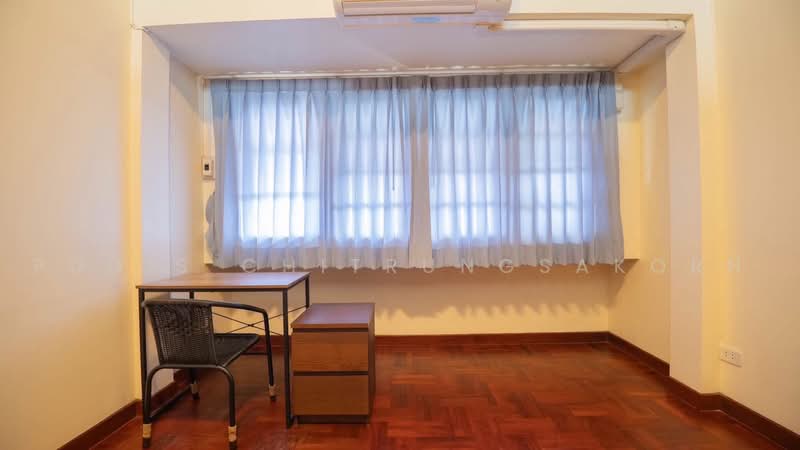 4-Storey Townhome for Rent – Ekkamai, Sukhumvit, Bangkok, Khlong Tan Nua, Watthana, Bangkok, 5 Bedrooms, 350 sqm, Townhouse For Rent, by Pudis Chitrungsakorn, 500499833 - DDproperty.com