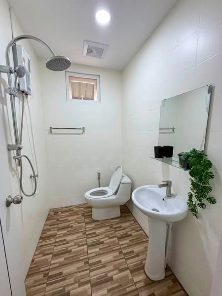 Fully Renovated Detached House – Bang Saray Beachside, Chon Buri (Pattaya), Bang Sa-re, Sattahip, Chon Buri (Pattaya), 3 Bedrooms, 160 sqm, Single Detached House For Sale, by Naphaphat Nitipakpinyo, 500499858 - DDproperty.com